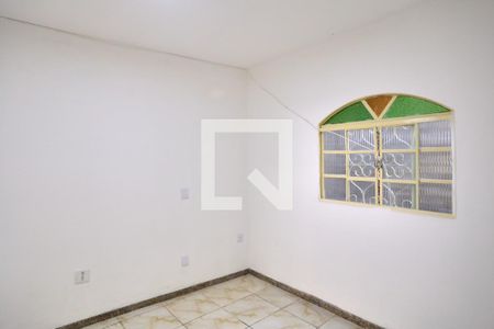 Quarto de casa para alugar com 2 quartos, 45m² em Boa Vista, Belo Horizonte