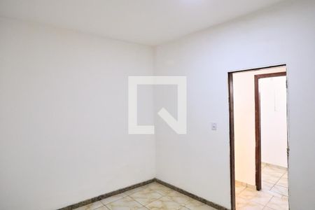 Quarto de casa para alugar com 2 quartos, 45m² em Boa Vista, Belo Horizonte
