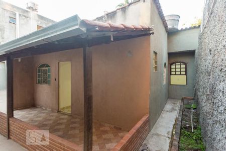 Casa para alugar com 45m², 2 quartos e sem vagaCorredor lateral