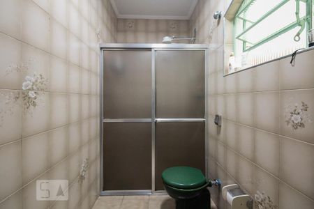 Banheiro Suíte  de casa à venda com 3 quartos, 236m² em Chácara Seis de Outubro, São Paulo