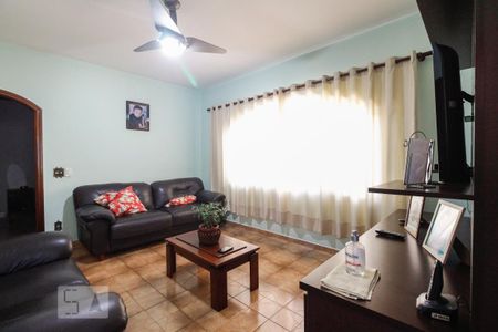 Casa à venda com 3 quartos, 236m² em Chácara Seis de Outubro, São Paulo
