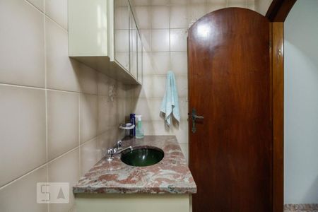 Banheiro Suíte  de casa à venda com 3 quartos, 236m² em Chácara Seis de Outubro, São Paulo