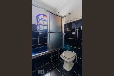 Casa à venda com 130m², 3 quartos e 2 vagasBanheiro da Suíte