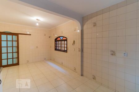 Casa à venda com 130m², 3 quartos e 2 vagasCozinha