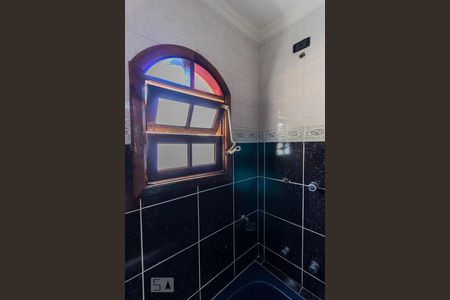 Casa à venda com 130m², 3 quartos e 2 vagasDetalhe banheiro