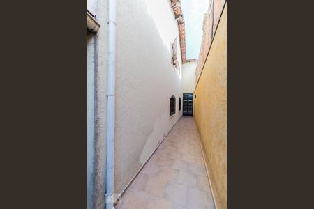 Casa à venda com 130m², 3 quartos e 2 vagasCorredor