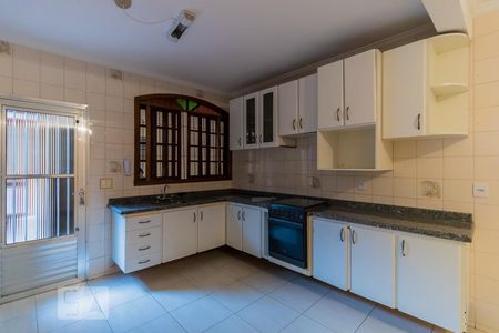 Casa à venda com 130m², 3 quartos e 2 vagasCozinha