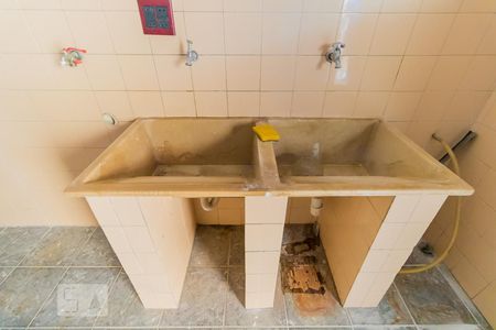 Casa à venda com 130m², 3 quartos e 2 vagasÁrea de Serviço