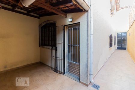 Casa à venda com 130m², 3 quartos e 2 vagasQuintal
