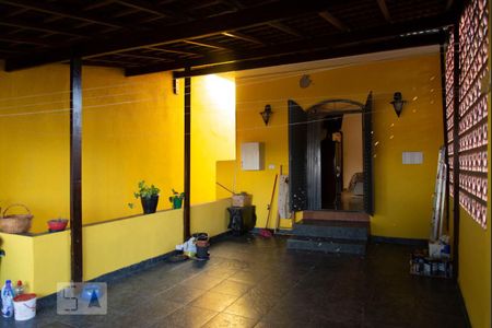 Casa à venda com 110m², 3 quartos e 2 vagasTerraço