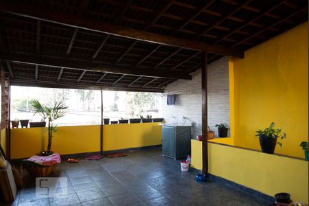 Casa à venda com 110m², 3 quartos e 2 vagasTerraço