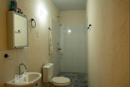 Casa à venda com 110m², 3 quartos e 2 vagasBanheiro da Suíte 1