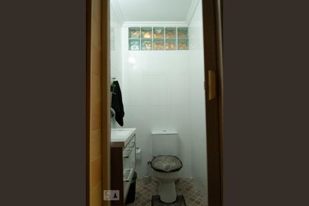 Casa à venda com 110m², 3 quartos e 2 vagasBanheiro