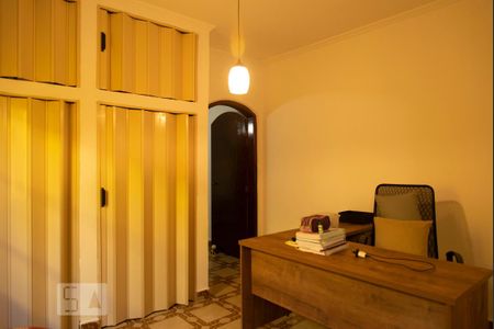 Casa à venda com 110m², 3 quartos e 2 vagasEscritório