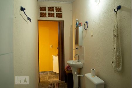 Casa à venda com 110m², 3 quartos e 2 vagasBanheiro da Suíte 1