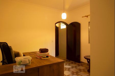 Casa à venda com 110m², 3 quartos e 2 vagasEscritório