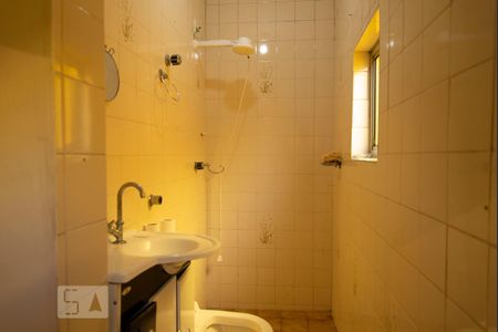 Casa à venda com 110m², 3 quartos e 2 vagasBanheiro da Suíte 2