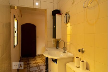 Casa à venda com 110m², 3 quartos e 2 vagasBanheiro da Suíte 2