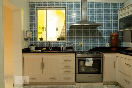 Casa à venda com 110m², 3 quartos e 2 vagasCozinha