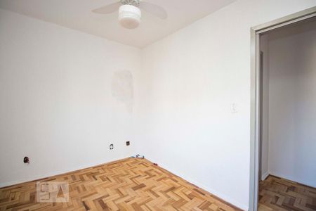 Quarto  de apartamento à venda com 1 quarto, 40m² em Jardim Leopoldina, Porto Alegre