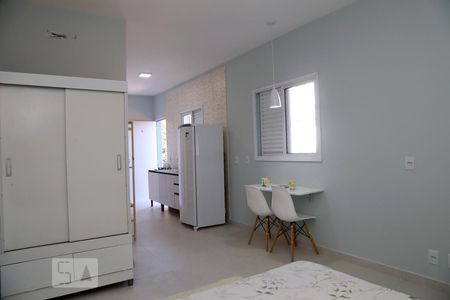 Sala/Quarto de kitnet/studio para alugar com 1 quarto, 24m² em Jardim Monte Kemel, São Paulo