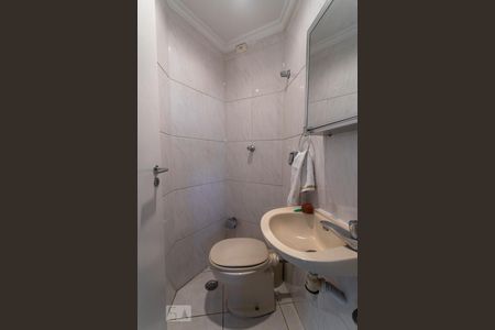 Apartamento à venda com 140m², 2 quartos e 2 vagasBanheiro de Serviço