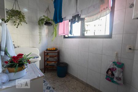 Apartamento à venda com 140m², 2 quartos e 2 vagasÁrea de Serviço