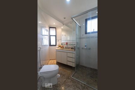 Apartamento à venda com 140m², 2 quartos e 2 vagasBanheiro do Quarto 2