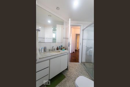 Apartamento à venda com 140m², 2 quartos e 2 vagasBanheiro do Quarto 1