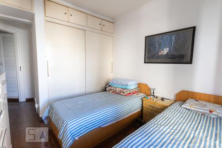Apartamento à venda com 140m², 2 quartos e 2 vagasQuarto 2 - Suíte