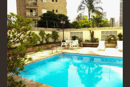 Apartamento à venda com 140m², 2 quartos e 2 vagasPiscina