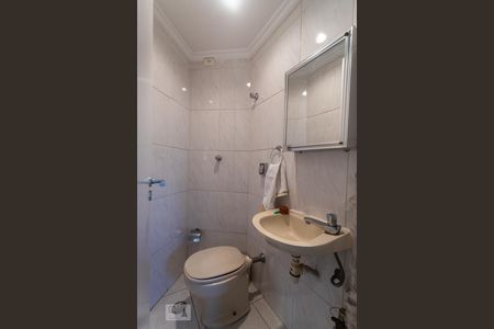 Apartamento à venda com 140m², 2 quartos e 2 vagasBanheiro de Serviço