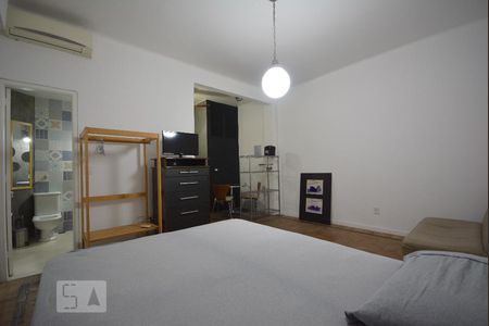 Sala/Quarto de apartamento para alugar com 1 quarto, 33m² em Centro, Rio de Janeiro