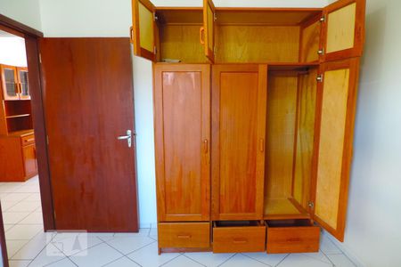 Quarto 1 - Armarios de apartamento para alugar com 1 quarto, 40m² em Pantanal, Florianópolis