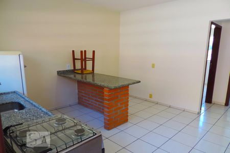 Sala de apartamento para alugar com 1 quarto, 40m² em Pantanal, Florianópolis
