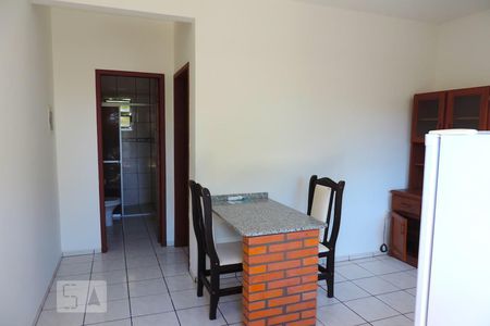 Sala de apartamento para alugar com 1 quarto, 40m² em Pantanal, Florianópolis