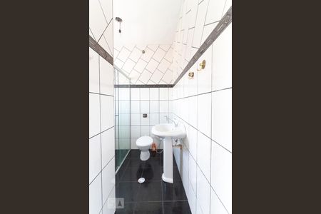 Apartamento para alugar com 100m², 2 quartos e sem vagaBanheiro da Suíte