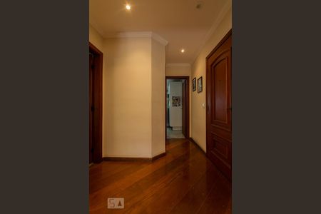CORREDOR de apartamento à venda com 3 quartos, 135m² em Vila Prudente, São Paulo