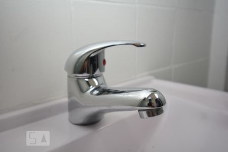 Apartamento à venda com 60m², 2 quartos e 1 vagaBanheiro - Torneira