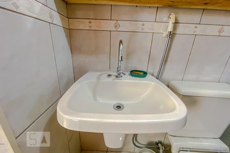Apartamento para alugar com 49m², 2 quartos e 1 vagaDetalhe Banheiro