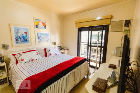 Apartamento à venda com 190m², 4 quartos e 3 vagas Apartamento à venda com 190m², 4 quartos e 3 vagasSuíte 4