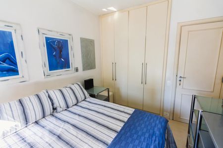 Apartamento à venda com 190m², 4 quartos e 3 vagas Apartamento à venda com 190m², 4 quartos e 3 vagasSuíte 3