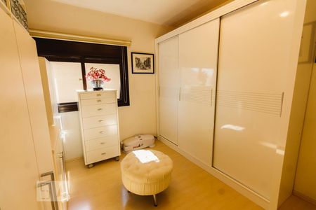 Apartamento à venda com 190m², 4 quartos e 3 vagas Apartamento à venda com 190m², 4 quartos e 3 vagasQuarto 2