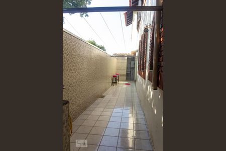 Casa à venda com 175m², 4 quartos e 4 vagas Casa à venda com 175m², 4 quartos e 4 vagasLavanderia