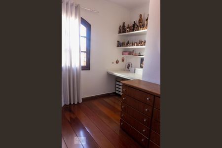 Casa à venda com 175m², 4 quartos e 4 vagas Casa à venda com 175m², 4 quartos e 4 vagasQuarto 1