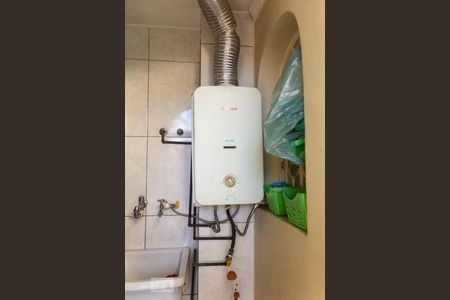 Casa à venda com 175m², 4 quartos e 4 vagas Casa à venda com 175m², 4 quartos e 4 vagasLavanderia