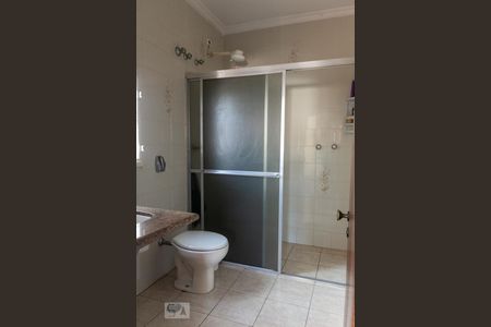 Casa à venda com 175m², 4 quartos e 4 vagas Casa à venda com 175m², 4 quartos e 4 vagasBanheiro Social