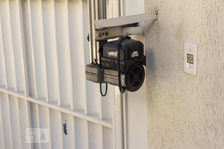 Casa à venda com 175m², 4 quartos e 4 vagas Casa à venda com 175m², 4 quartos e 4 vagasGaragem