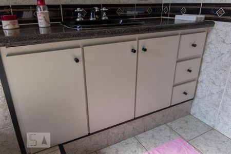 Casa à venda com 175m², 4 quartos e 4 vagas Casa à venda com 175m², 4 quartos e 4 vagasQuarto 3 - suite