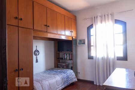 Casa à venda com 175m², 4 quartos e 4 vagas Casa à venda com 175m², 4 quartos e 4 vagasQuarto 1